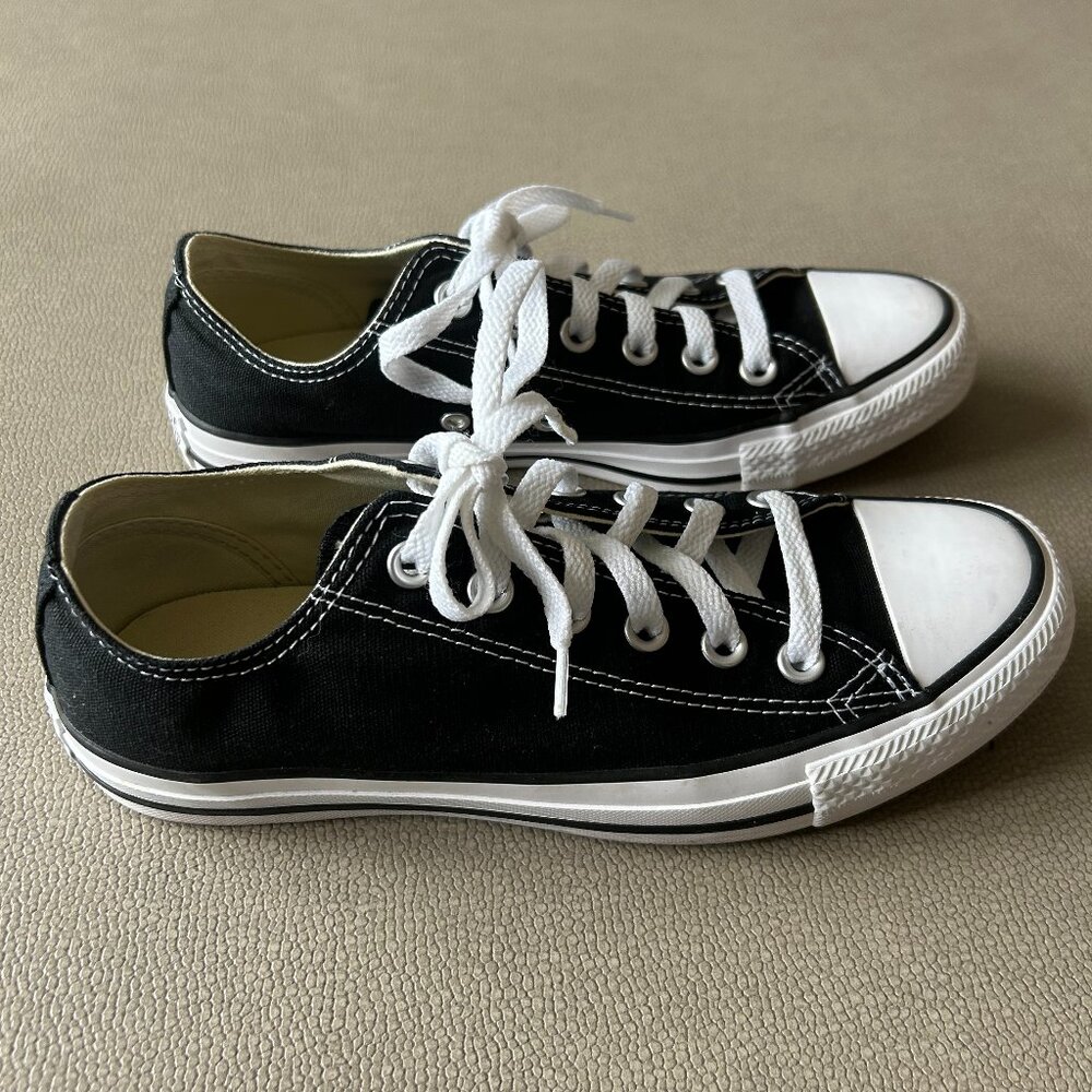 Converse Chuck Taylor All Star Low Top Sneaker - Picture 2 of 4